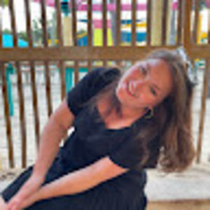 Meet your Posher, Meredith a.